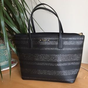 KATE SPADE 🌸 HANI HAVEN LANE Black glitter purse